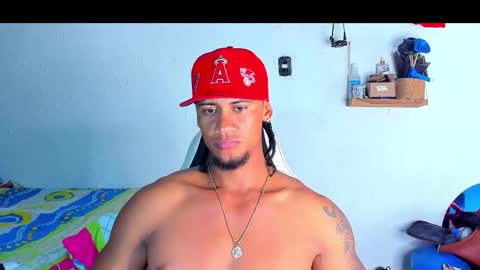 Snapshot of dylan_jake1 chatting on January 2026 03:41:01 AM Dylan online show from January 2026 03:41:01 AM