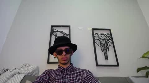 dylan_scotts online show from October 2025 09:24:02 PM