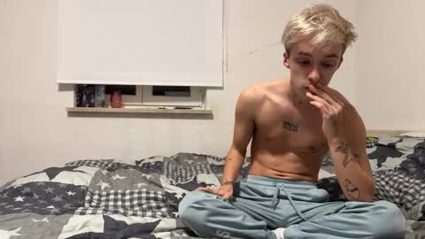Snapshot of dylanandollie chatting on January 2025 10:28:01 PM Dylan and Ollie online show from January 2025 10:28:01 PM
