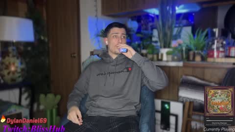 Snapshot of dylandaniel69 chatting on December 2024 02:32:02 AM Dylan Daniel 7.8 online show from December 2024 02:32:02 AM