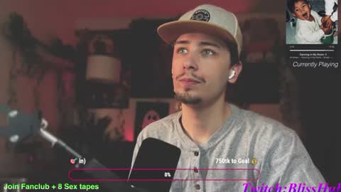 Snapshot of dylandaniel69 chatting on March 2025 01:21:01 PM Dylan Daniel 7.8 online show from March 2025 01:21:01 PM