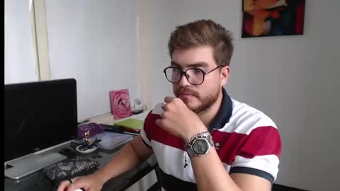 Snapshot of dylanhot10 chatting on December 2024 08:25:02 PM dylanhot10 online show from December 2024 08:25:02 PM