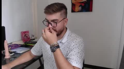 Snapshot of dylanhot10 chatting on December 2024 07:32:02 PM dylanhot10 online show from December 2024 07:32:02 PM