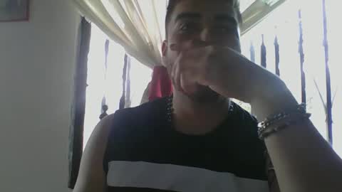 Snapshot of dylanhot10 chatting on January 2025 04:54:01 PM dylanhot10 online show from January 2025 04:54:01 PM