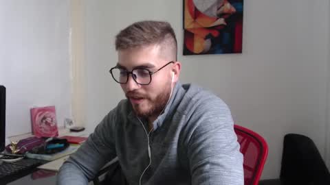 Snapshot of dylanhot10 chatting on February 2025 07:07:01 PM dylanhot10 online show from February 2025 07:07:01 PM