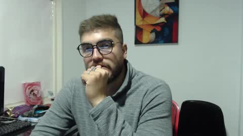 Snapshot of dylanhot10 chatting on February 2025 02:08:02 AM dylanhot10 online show from February 2025 02:08:02 AM