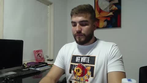 Snapshot of dylanhot10 chatting on February 2025 11:44:01 PM dylanhot10 online show from February 2025 11:44:01 PM