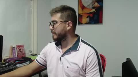 Snapshot of dylanhot10 chatting on February 2025 11:43:02 PM dylanhot10 online show from February 2025 11:43:02 PM