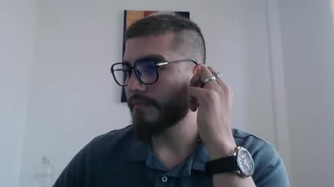 Snapshot of dylanhot10 chatting on September 2025 09:37:01 PM dylanhot10 online show from September 2025 09:37:01 PM