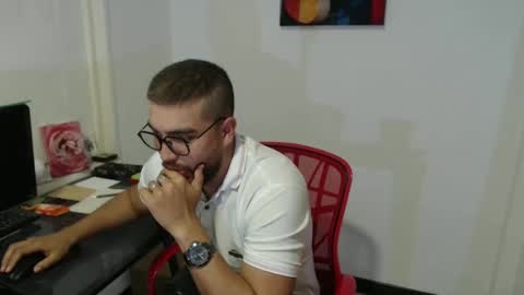 Snapshot of dylanhot10 chatting on September 2025 11:39:02 PM dylanhot10 online show from September 2025 11:39:02 PM