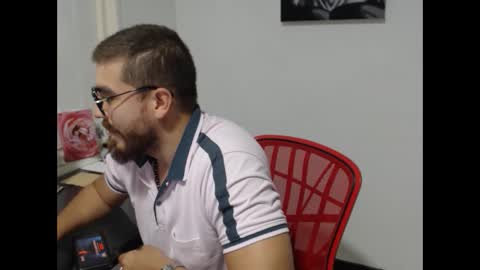 Snapshot of dylanhot10 chatting on October 2025 11:34:02 PM dylanhot10 online show from October 2025 11:34:02 PM