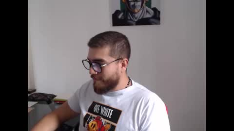 Snapshot of dylanhot10 chatting on October 2025 08:18:02 PM dylanhot10 online show from October 2025 08:18:02 PM