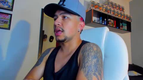 Snapshot of dylann_blaze_ chatting on September 2025 04:20:02 PM online show from September 2025 04:20:02 PM