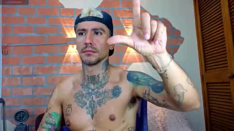 Snapshot of dylanstonne1 chatting on September 2025 08:43:02 PM D Y L A N online show from September 2025 08:43:02 PM