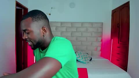 Dylan Taylor online show from December 2025 12:53:02 PM