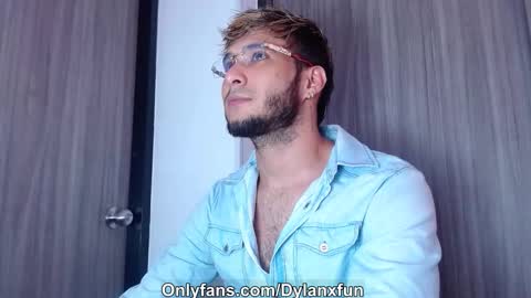Snapshot of dylanxfun chatting on October 2025 09:01:01 PM dylanxfun online show from October 2025 09:01:01 PM