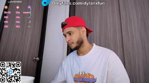 Snapshot of dylanxfun chatting on October 2025 01:34:02 PM dylanxfun online show from October 2025 01:34:02 PM