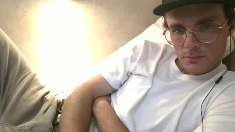 Snapshot of dylp400 chatting on March 2025 11:50:01 AM dylp400 online show from March 2025 11:50:01 AM