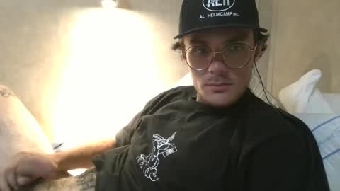 Snapshot of dylp400 chatting on March 2025 11:46:01 PM dylp400 online show from March 2025 11:46:01 PM