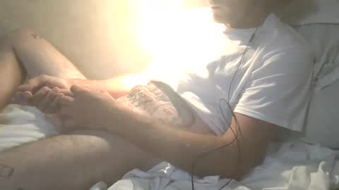 Snapshot of dylp400 chatting on October 2025 02:42:01 AM dylp400 online show from October 2025 02:42:01 AM