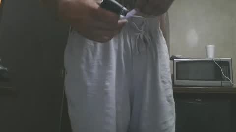 Snapshot of dylp400 chatting on November 2025 06:44:01 AM dylp400 online show from November 2025 06:44:01 AM