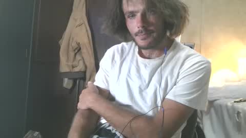 Snapshot of dylp400 chatting on November 2025 09:26:02 AM dylp400 online show from November 2025 09:26:02 AM