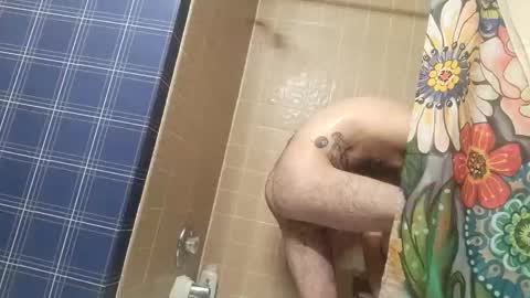 Snapshot of dylp400 chatting on December 2025 05:44:02 AM dylp400 online show from December 2025 05:44:02 AM