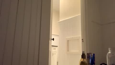 Dynasty online show from December 2024 10:02:02 PM