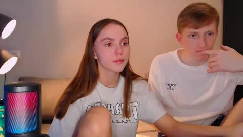 Snapshot of dyrinda chatting on December 2024 11:12:02 PM Julia and Dima online show from December 2024 11:12:02 PM