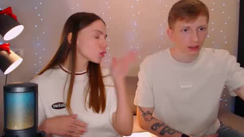 Snapshot of dyrinda chatting on January 2025 10:59:01 PM Julia and Dima online show from January 2025 10:59:01 PM