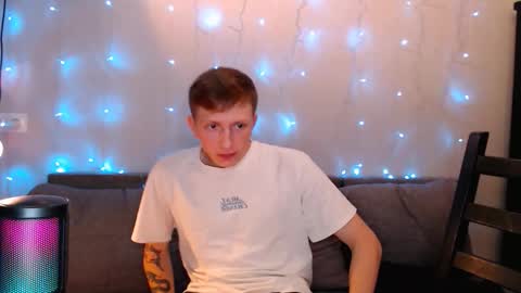 Snapshot of dyrinda chatting on October 2025 01:25:01 AM Julia and Dima online show from October 2025 01:25:01 AM