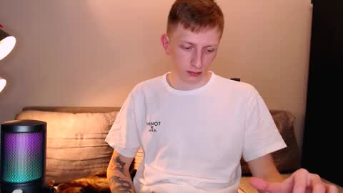 Snapshot of dyrinda chatting on October 2025 10:34:02 PM Julia and Dima online show from October 2025 10:34:02 PM