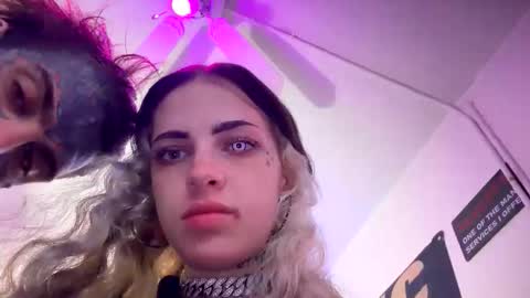 Dyskizly online show from May 2026 03:24:02 AM
