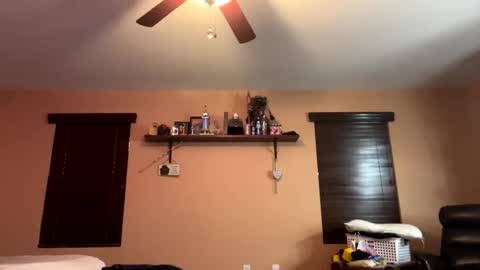 earl3232 online show from January 2026 12:25:02 AM