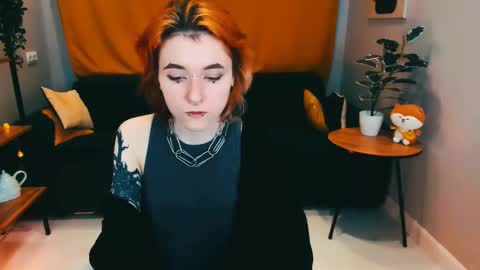 Snapshot of earl_lunar chatting on January 2025 03:53:01 AM Earl online show from January 2025 03:53:01 AM