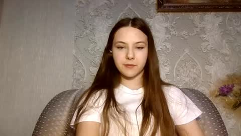 Yuni online show from April 2026 01:27:02 PM