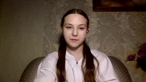 Yuni online show from April 2026 03:18:02 PM