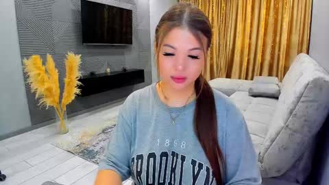 easternbeautyy online show from December 2024 07:00:01 PM