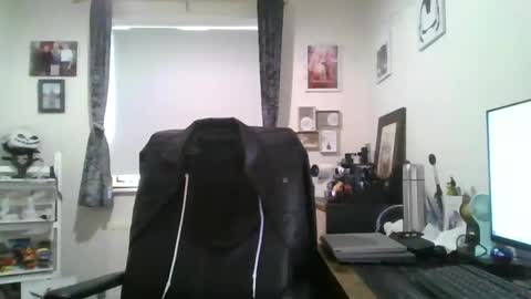 Snapshot of eastmidssoul chatting on September 2025 07:54:01 AM eastmidssoul online show from September 2025 07:54:01 AM