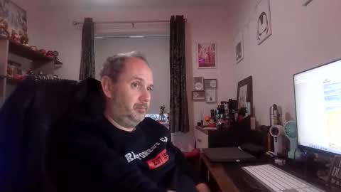 Snapshot of eastmidssoul chatting on December 2025 08:34:01 AM eastmidssoul online show from December 2025 08:34:01 AM