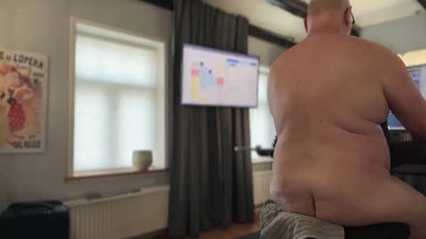 Mark online show from September 2025 06:45:02 AM