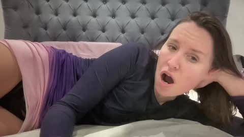 Snapshot of eatmypie69 chatting on February 2025 08:10:02 PM Nadia Ferreira  online show from February 2025 08:10:02 PM