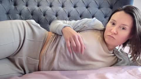 Snapshot of eatmypie69 chatting on December 2025 10:42:01 AM Nadia Ferreira online show from December 2025 10:42:01 AM