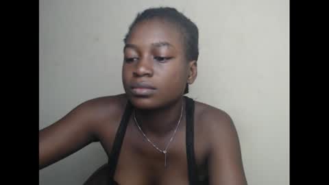 Snapshot of eatuupx chatting on December 2024 07:22:02 AM eatuupx online show from December 2024 07:22:02 AM