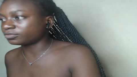 Snapshot of eatuupx chatting on February 2025 01:02:02 AM eatuupx online show from February 2025 01:02:02 AM