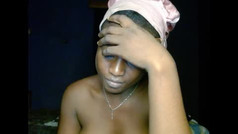 Snapshot of eatuupx chatting on February 2025 01:35:01 AM eatuupx online show from February 2025 01:35:01 AM