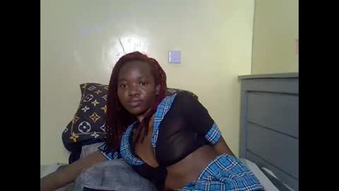 Snapshot of eboniana chatting on May 2026 07:05:02 AM eboniana online show from May 2026 07:05:02 AM