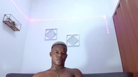 Chris Palaz  online show from December 2024 09:09:02 AM