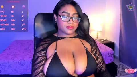 ebony__queen2 online show from April 2026 09:17:01 PM