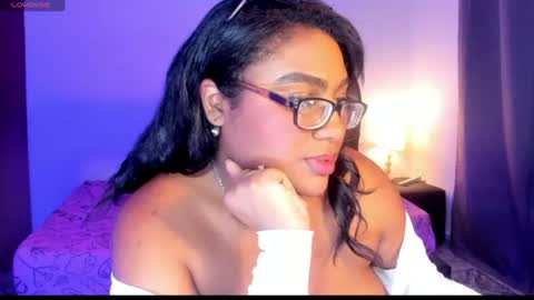 Snapshot of ebony__queen2 chatting on June 2026 08:51:02 PM ebony__queen2 online show from June 2026 08:51:02 PM